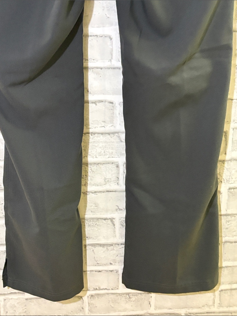 MOBB scrub pants Wide Leg Drawstring Pants in Charcoal Gray- small - Picture 6 of 7